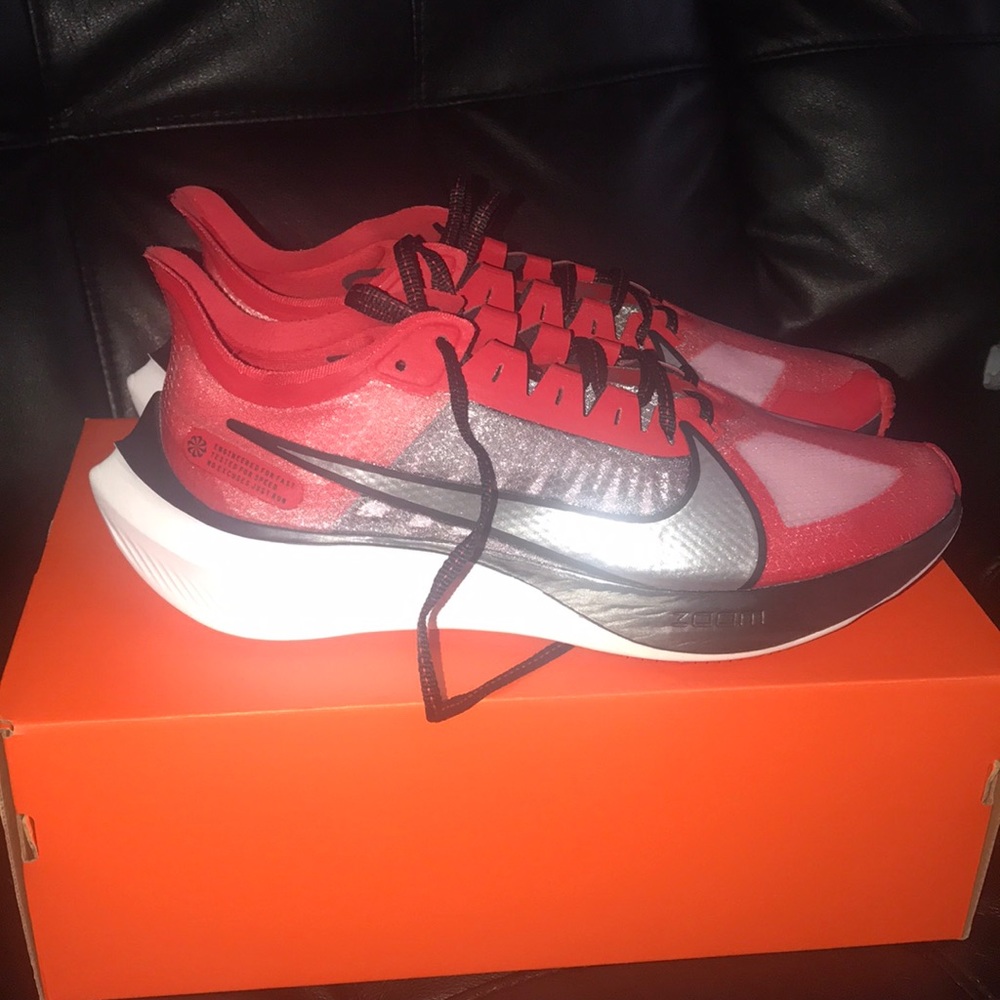 Nike Zoom Gravity Size 10.5 NWOT
